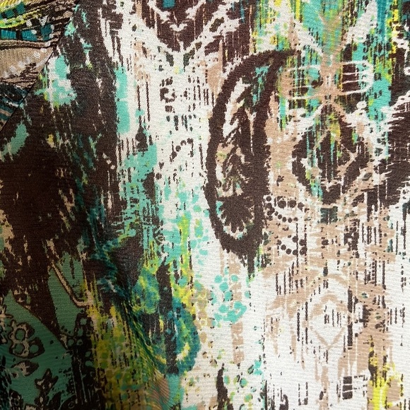 🪶Abstract Feather Print Ruffle Blouse - Picture 7 of 8